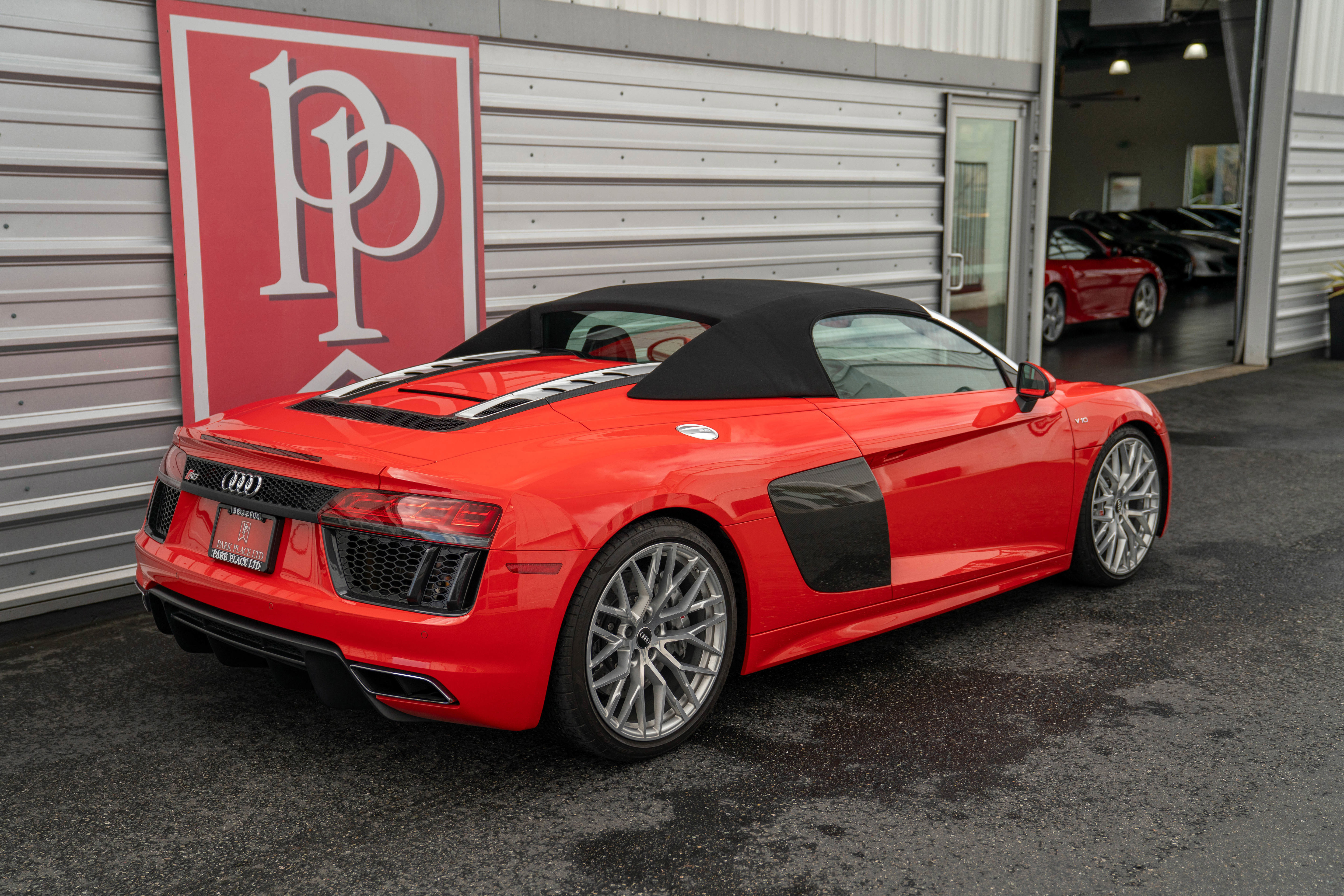 Used 2017 Audi R8 V10 image 42