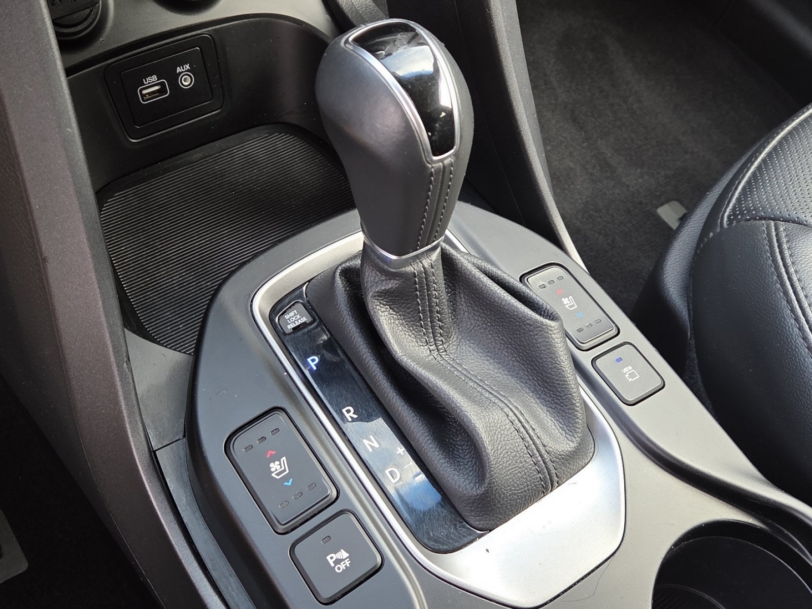 Used 2018 Hyundai Santa Fe Sport AWD/4WD image 30
