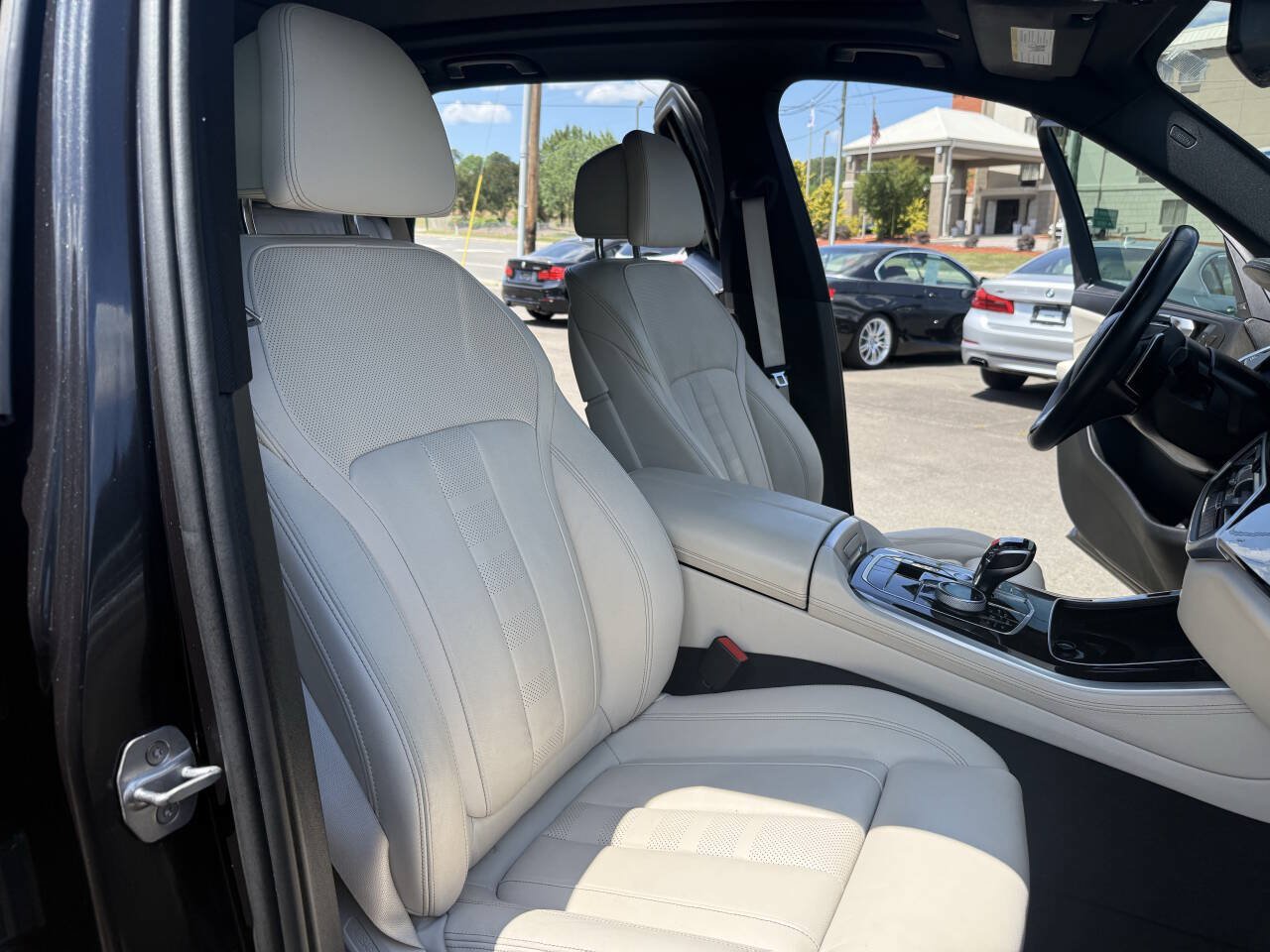 Used 2019 BMW X5 xDrive40i AWD/4WD image 21