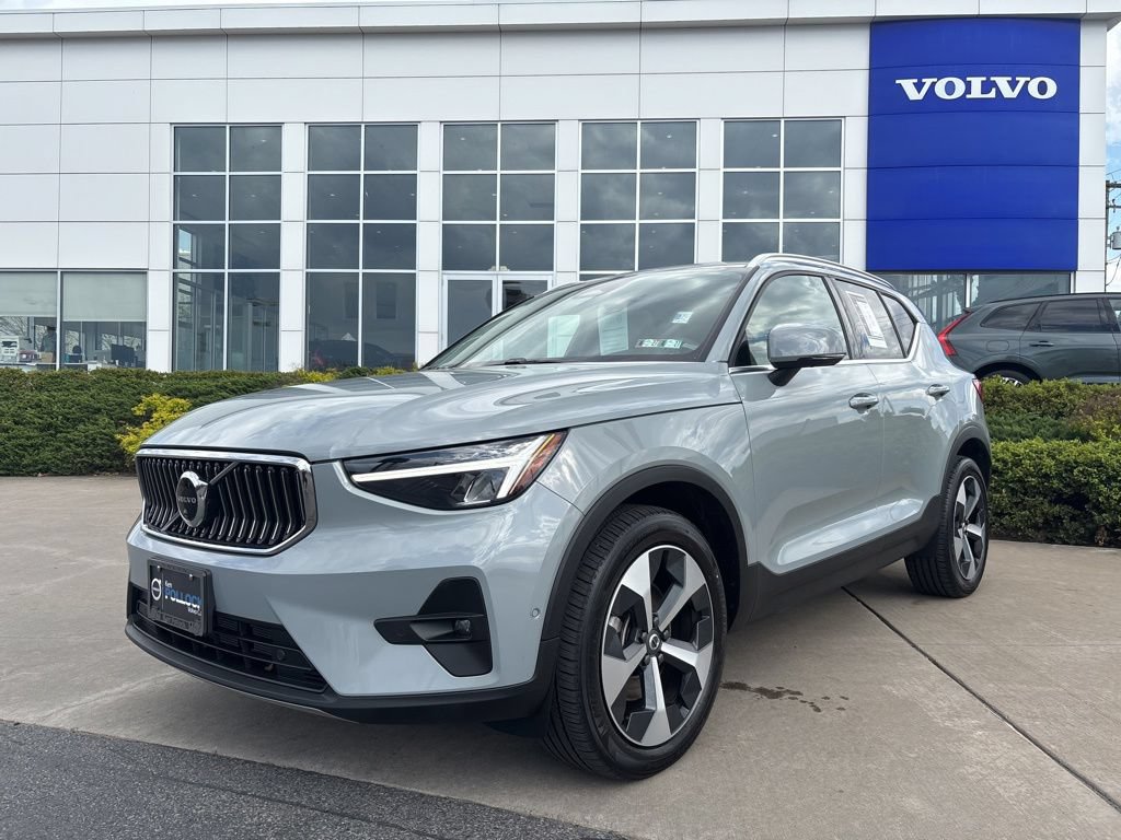 Certified 2024 Volvo XC40 B5 Plus w/ Climate Package AWD/4WD image 51