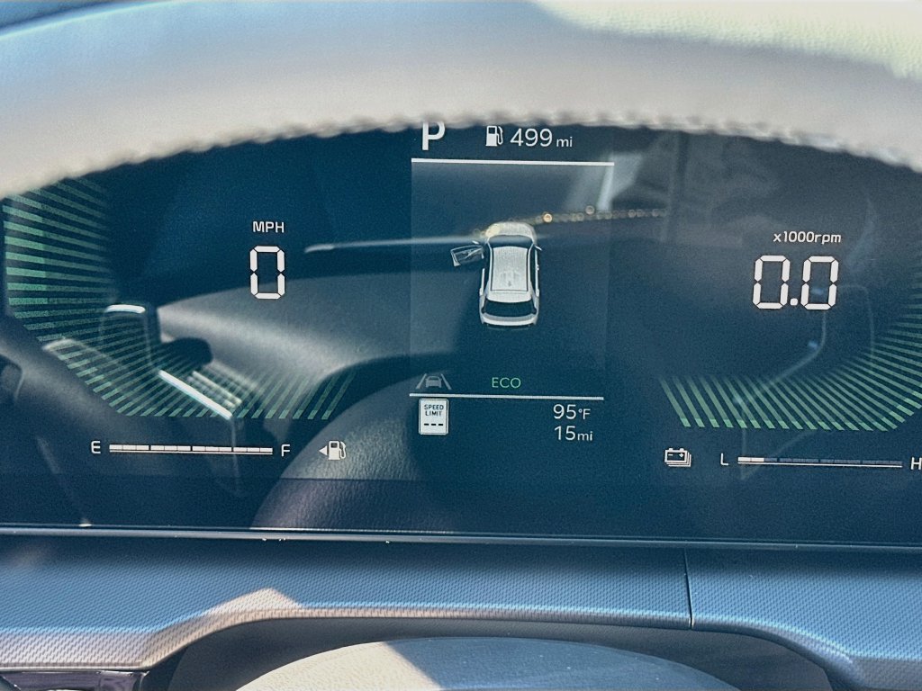 New 2027 Kia Niro FWD image 12