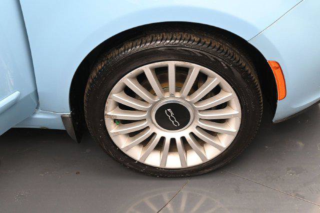 Used 2017 FIAT 500 Lounge FWD image 30