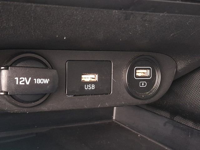 Used 2023 Hyundai Elantra Limited image 25