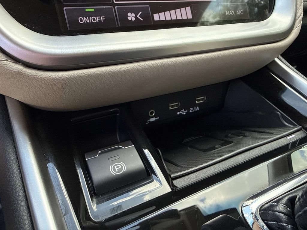 Used 2020 Subaru Outback Limited XT AWD/4WD image 35