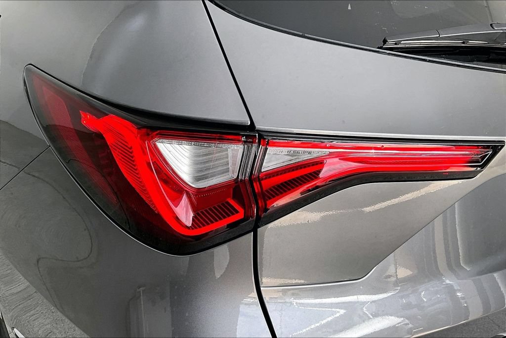 Certified 2024 Acura MDX SH-AWD w/ Advance Package image 37