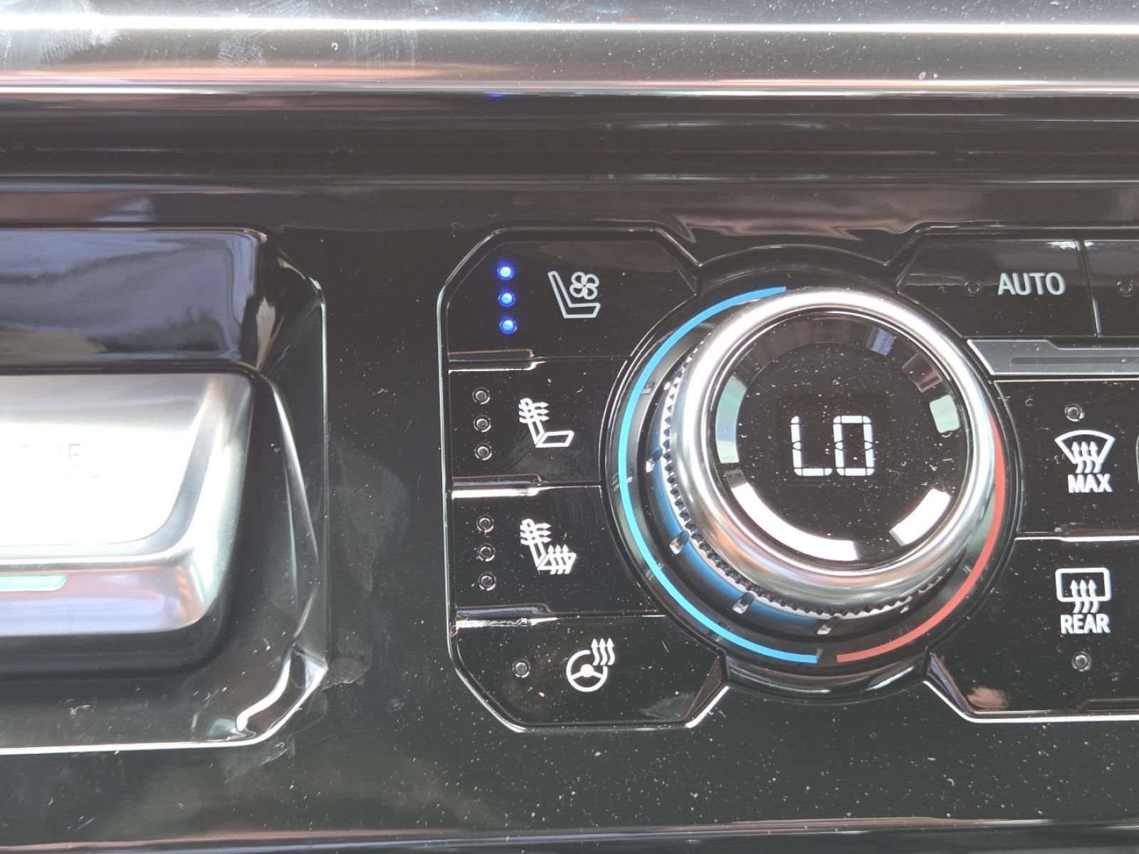 New 2026 GMC Sierra 1500 Denali Ultimate AWD/4WD image 7