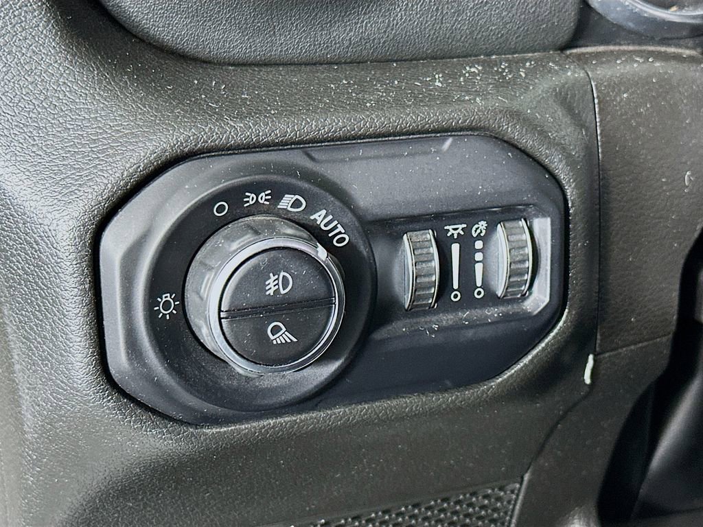 Certified 2022 Jeep Gladiator Overland image 18