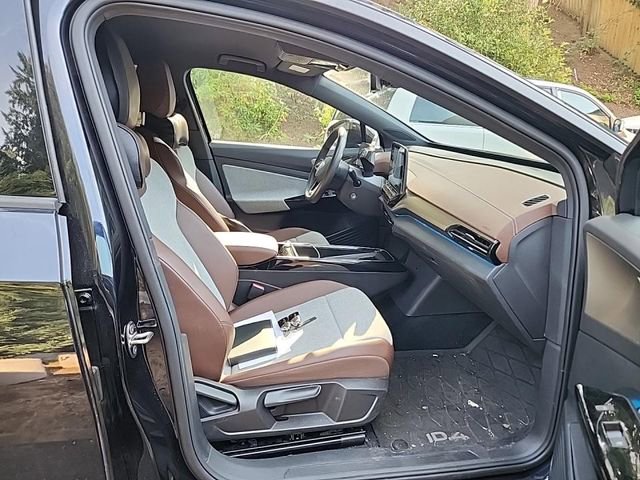 Used 2023 Volkswagen ID.4 Pro image 37