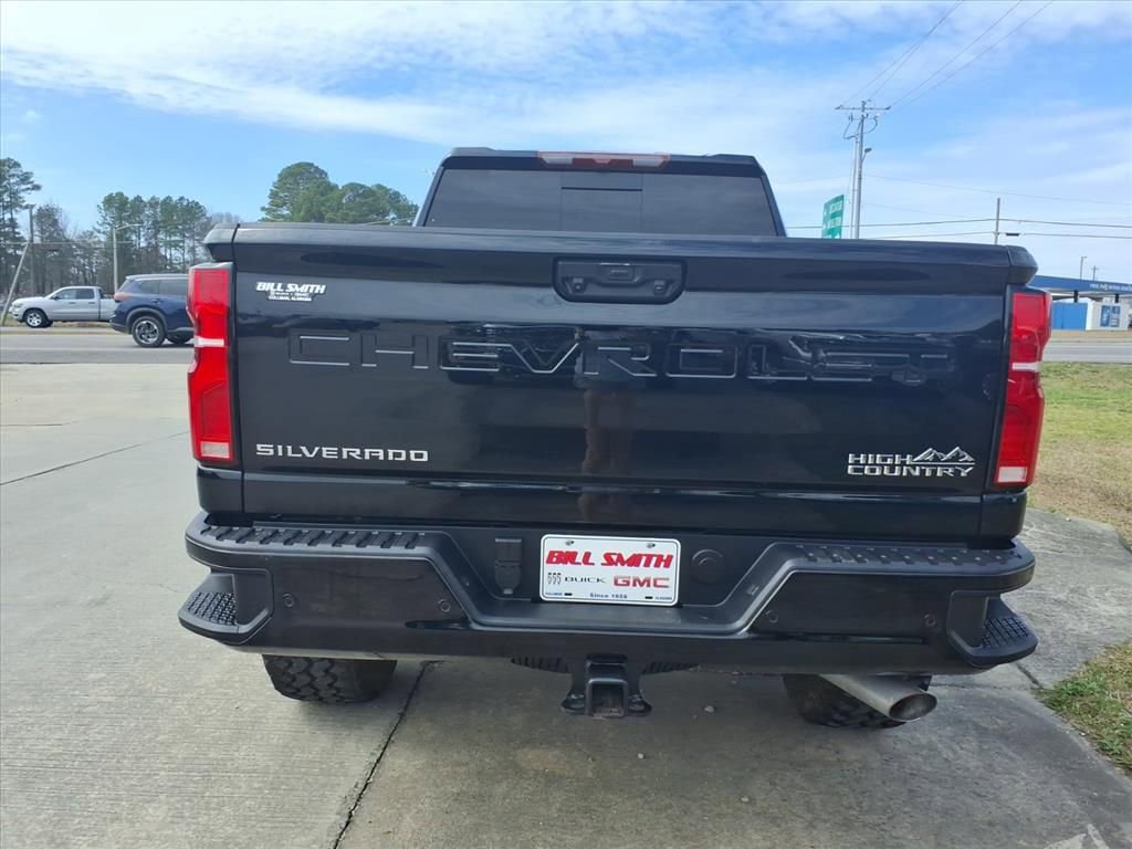 Used 2025 Chevrolet Silverado 2500 High Country w/ Z71 Off-Road Package image 6