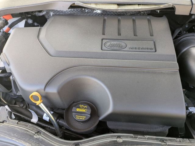 Used 2025 Land Rover Discovery Sport S image 20