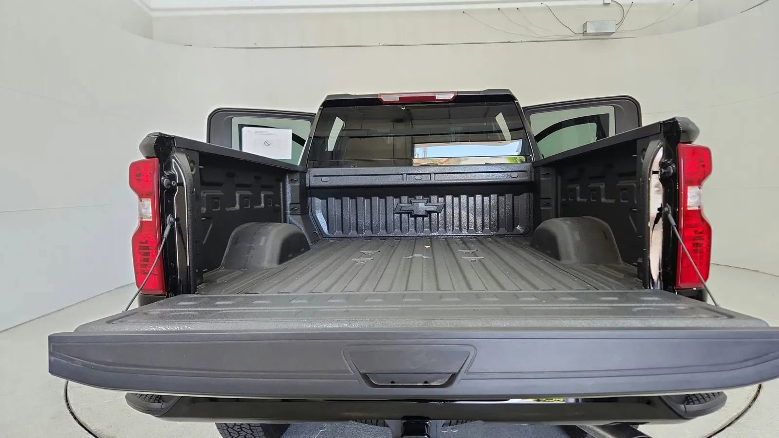 Used 2024 Chevrolet Silverado 2500 Custom w/ Custom Convenience Package image 42