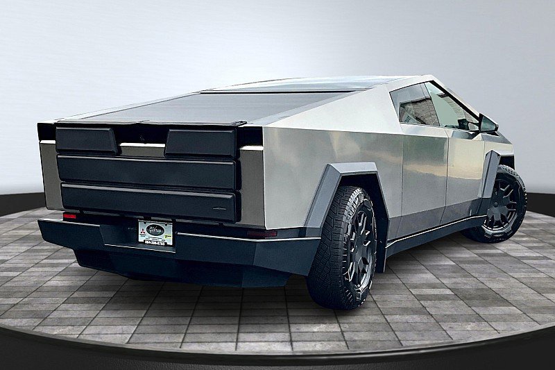 Used 2024 Tesla Cybertruck Cyberbeast image 2