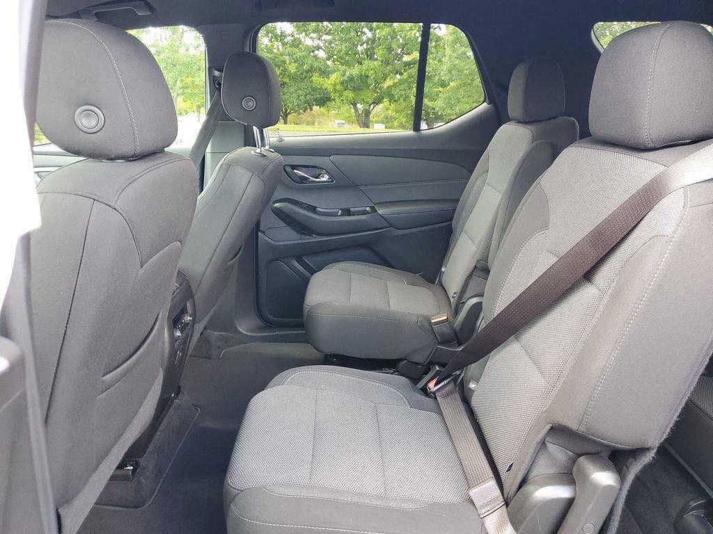 Used 2023 Chevrolet Traverse LT w/ Midnight/Sport Edition AWD/4WD image 28