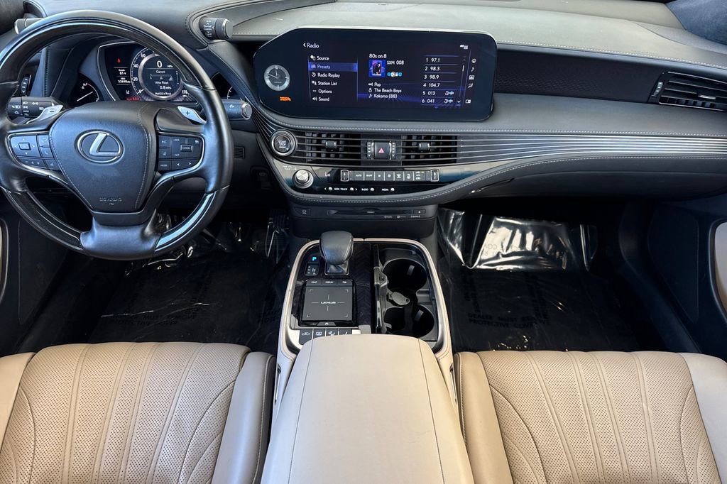 Used 2022 Lexus LS 500 w/ Interior Upgrade Package RWD image 4