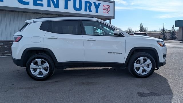 Used 2021 Jeep Compass Latitude w/ Convenience Group AWD/4WD image 24