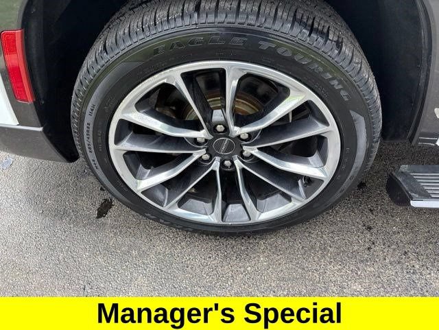 Used 2022 Jeep Wagoneer Series III w/ Premium Group I AWD/4WD image 46