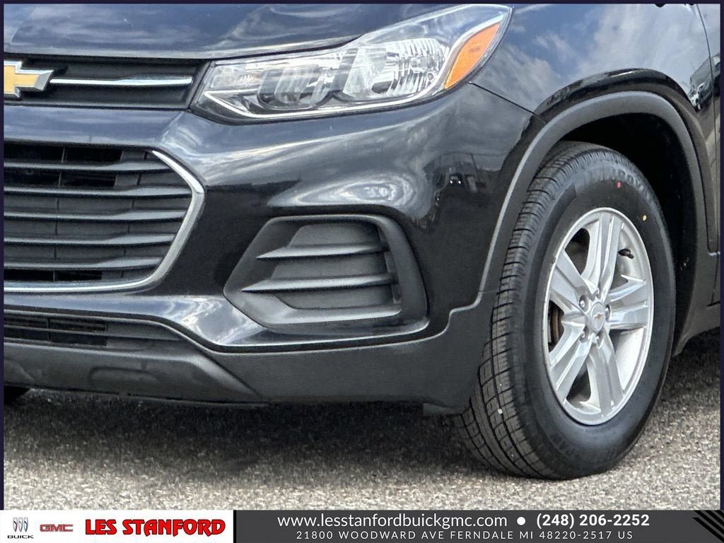 Used 2020 Chevrolet Trax LS FWD image 9