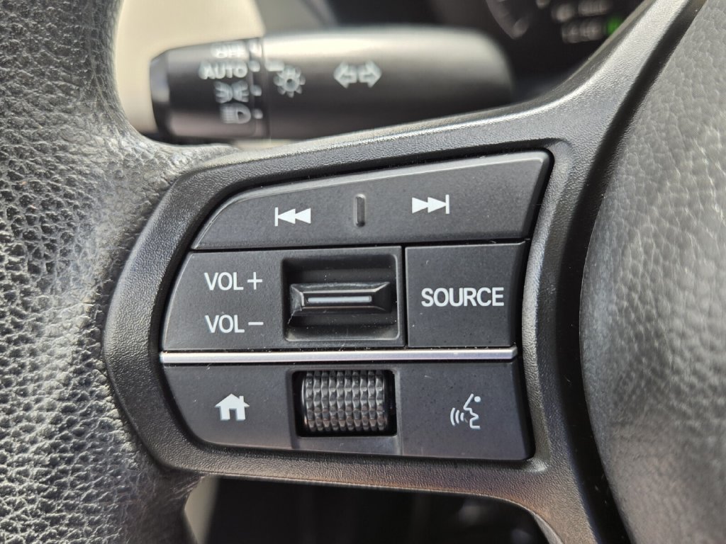 Certified 2025 Honda HR-V LX image 24