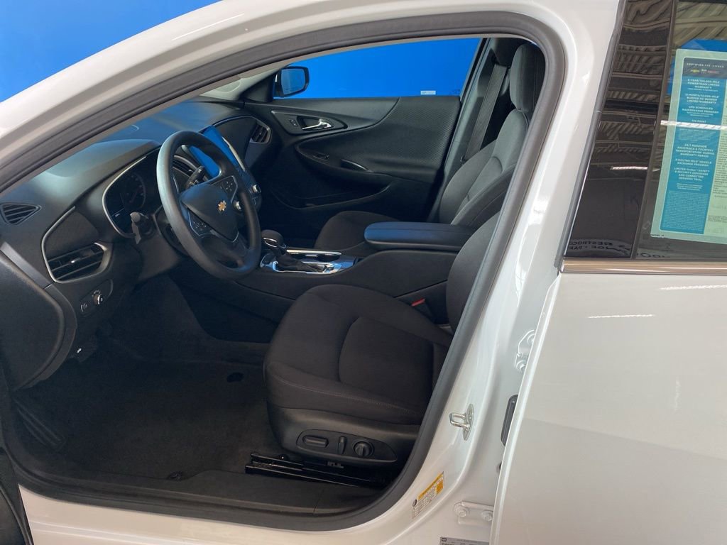 Certified 2025 Chevrolet Malibu LT image 10