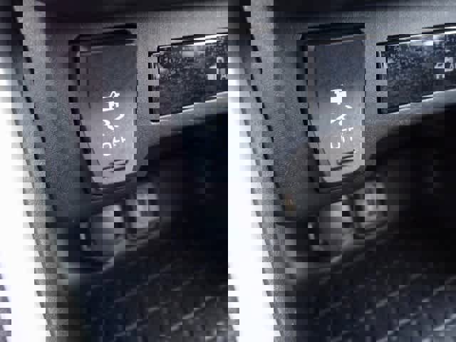 Used 2023 Toyota RAV4 XLE image 12