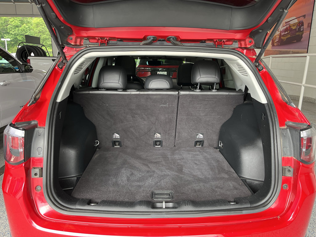 Used 2018 Jeep Compass Latitude w/ Popular Equipment Group FWD image 8