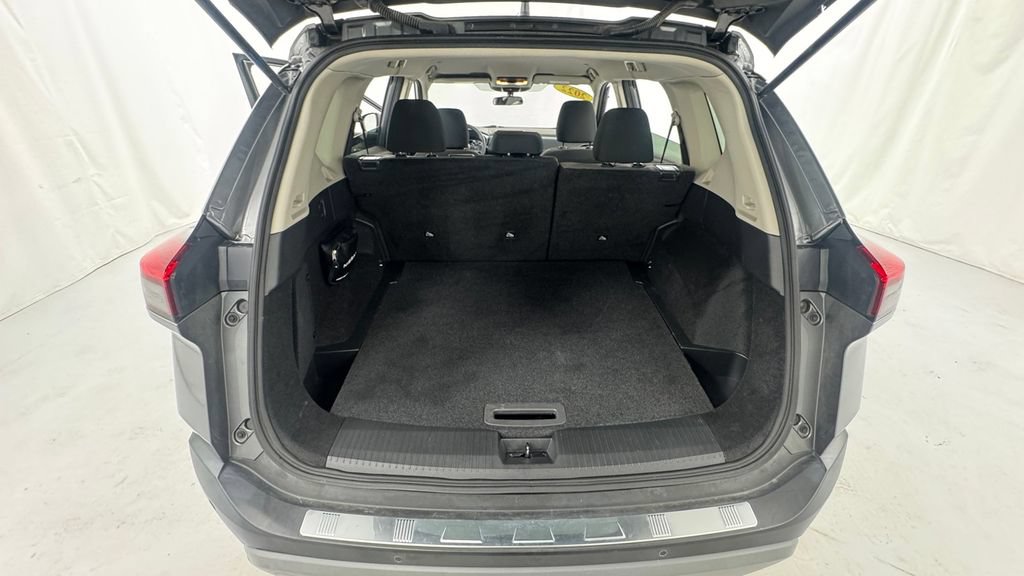 Used 2022 Nissan Rogue SV AWD/4WD image 15