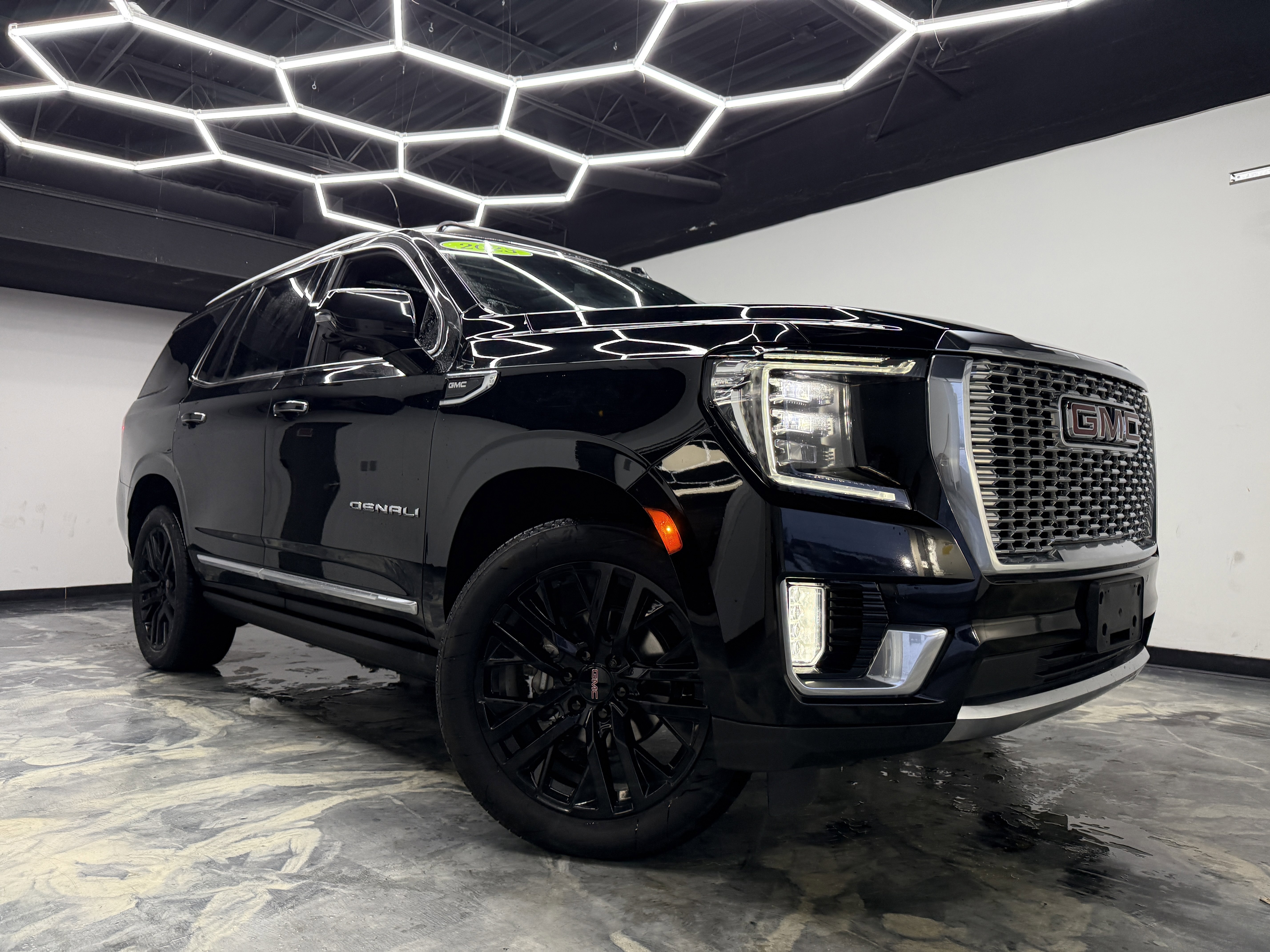 Used 2023 GMC Yukon Denali image 7