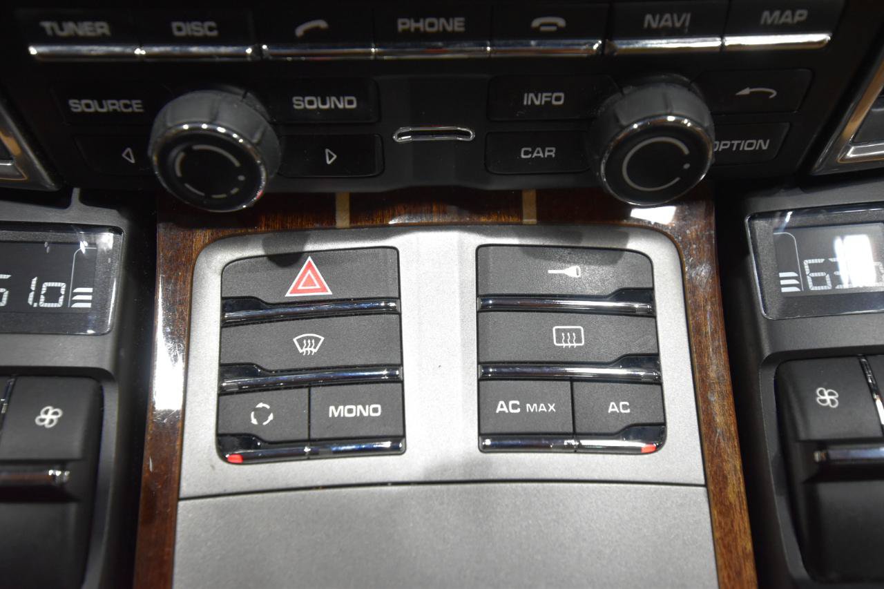 Used 2010 Porsche Panamera Turbo AWD/4WD image 31