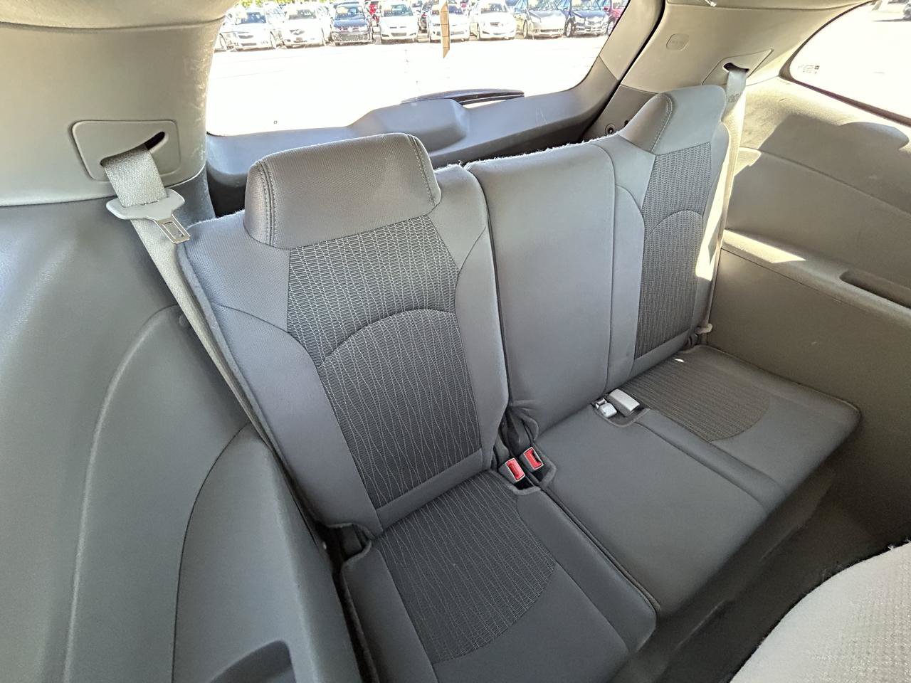 Used 2015 Chevrolet Traverse LT w/ Style and Technology Package AWD/4WD image 13
