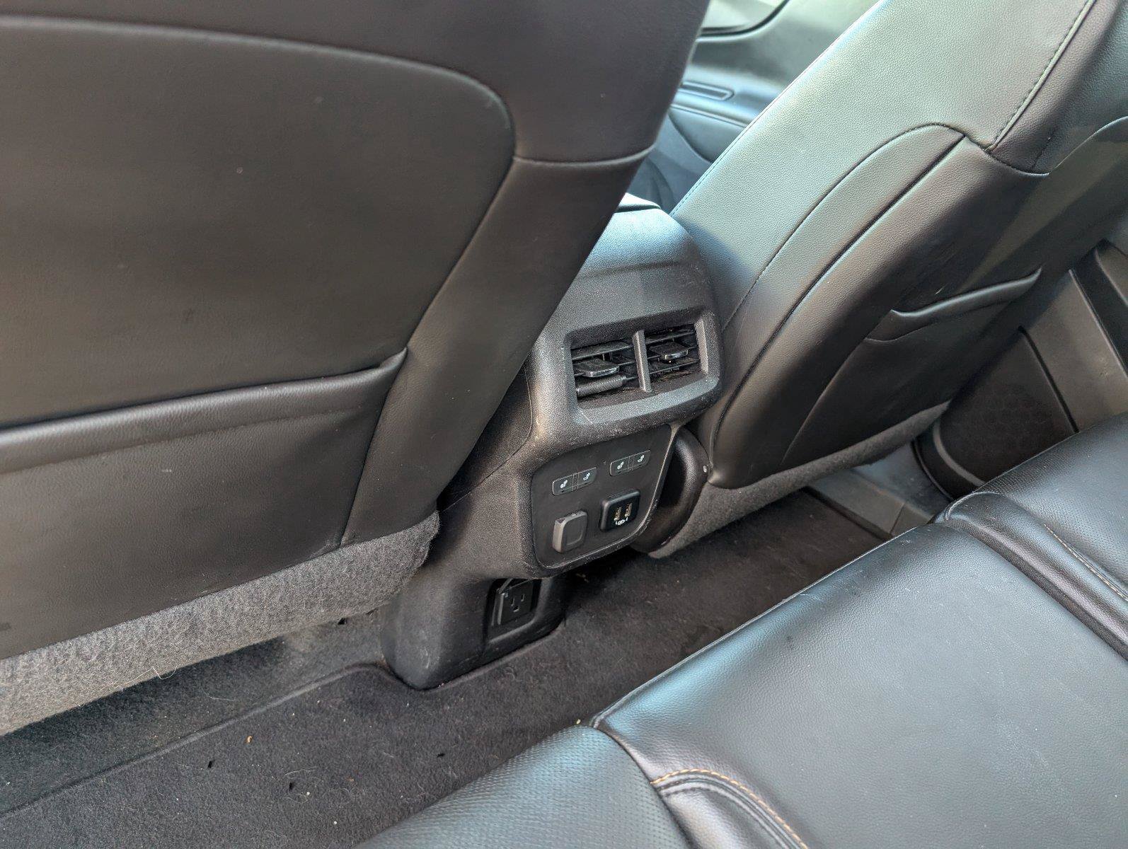 Used 2018 Chevrolet Equinox Premier AWD/4WD image 32