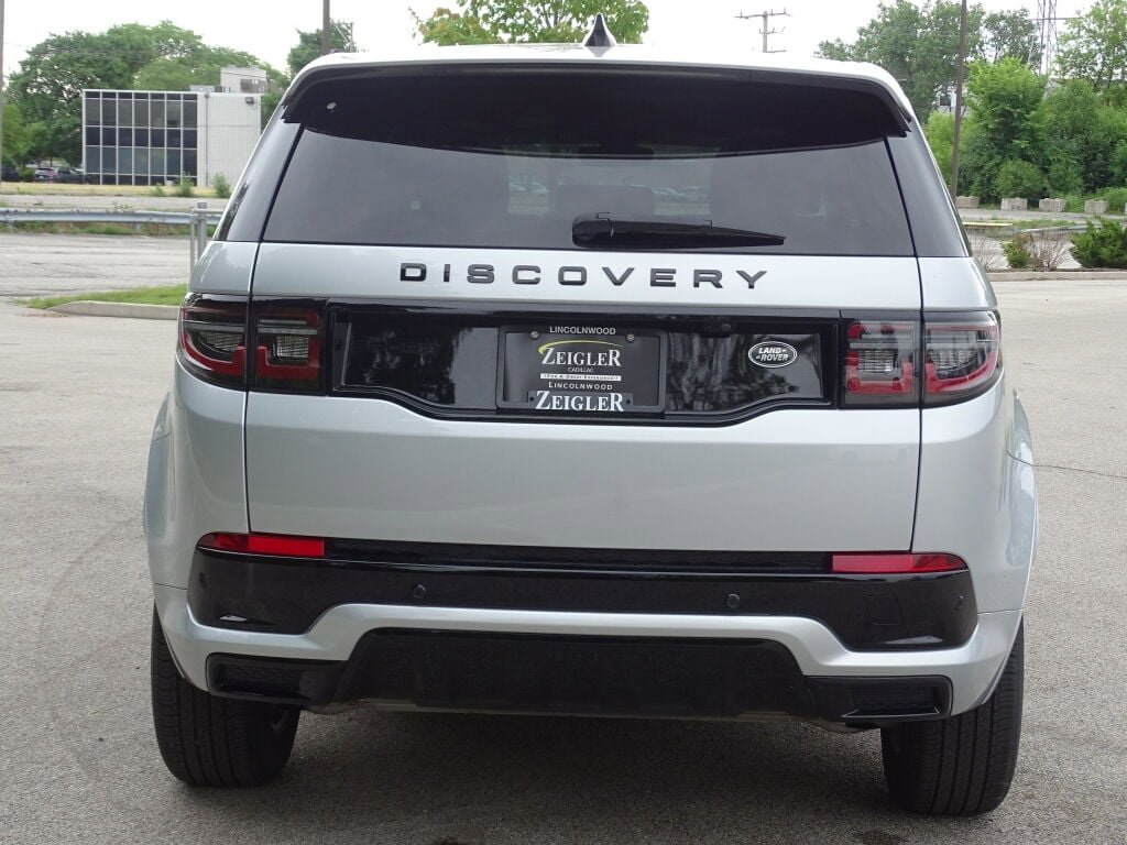 Used 2022 Land Rover Discovery Sport S R-Dynamic image 17
