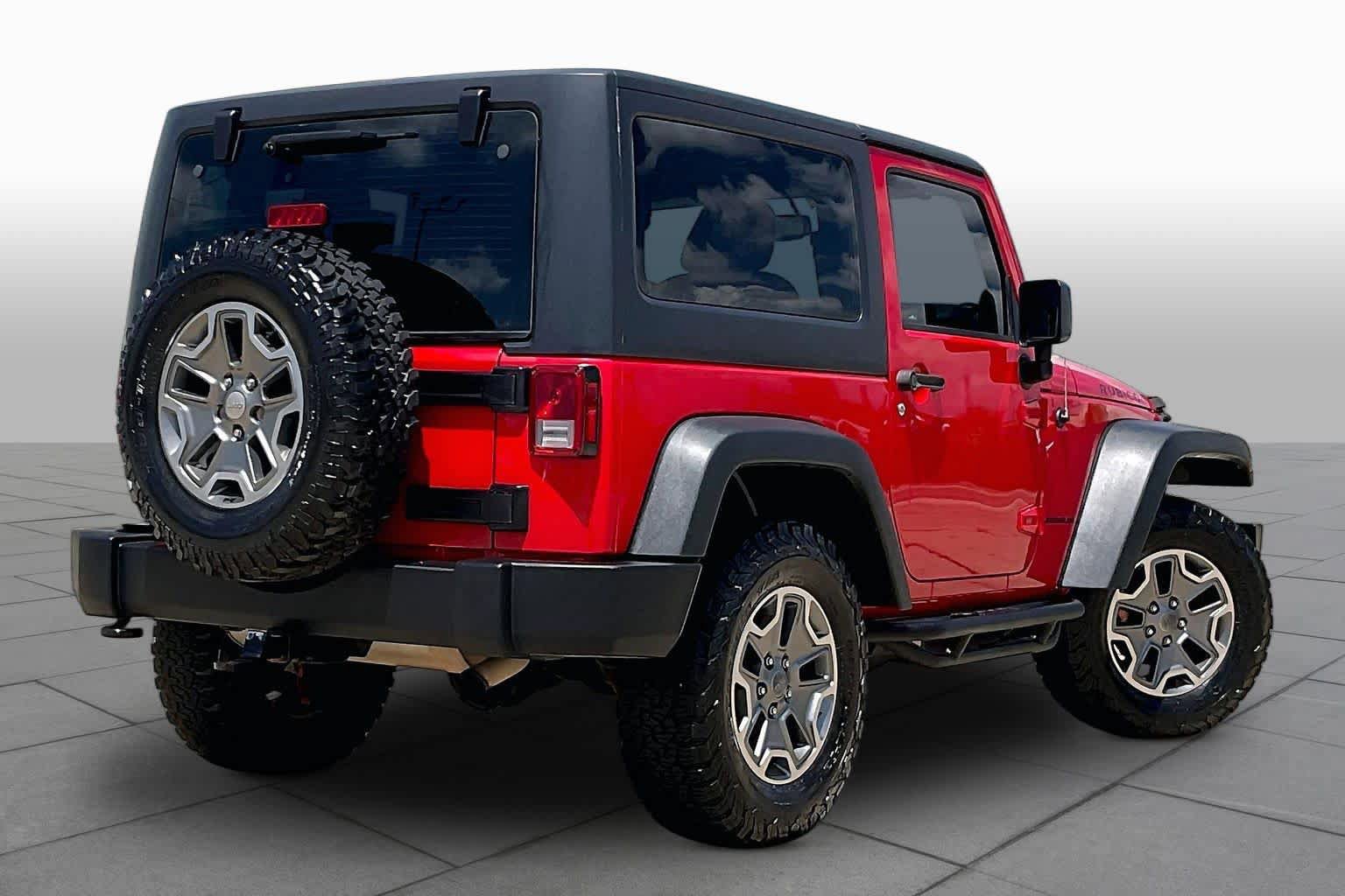 Used 2014 Jeep Wrangler Rubicon w/ Power Convenience Group AWD/4WD image 13