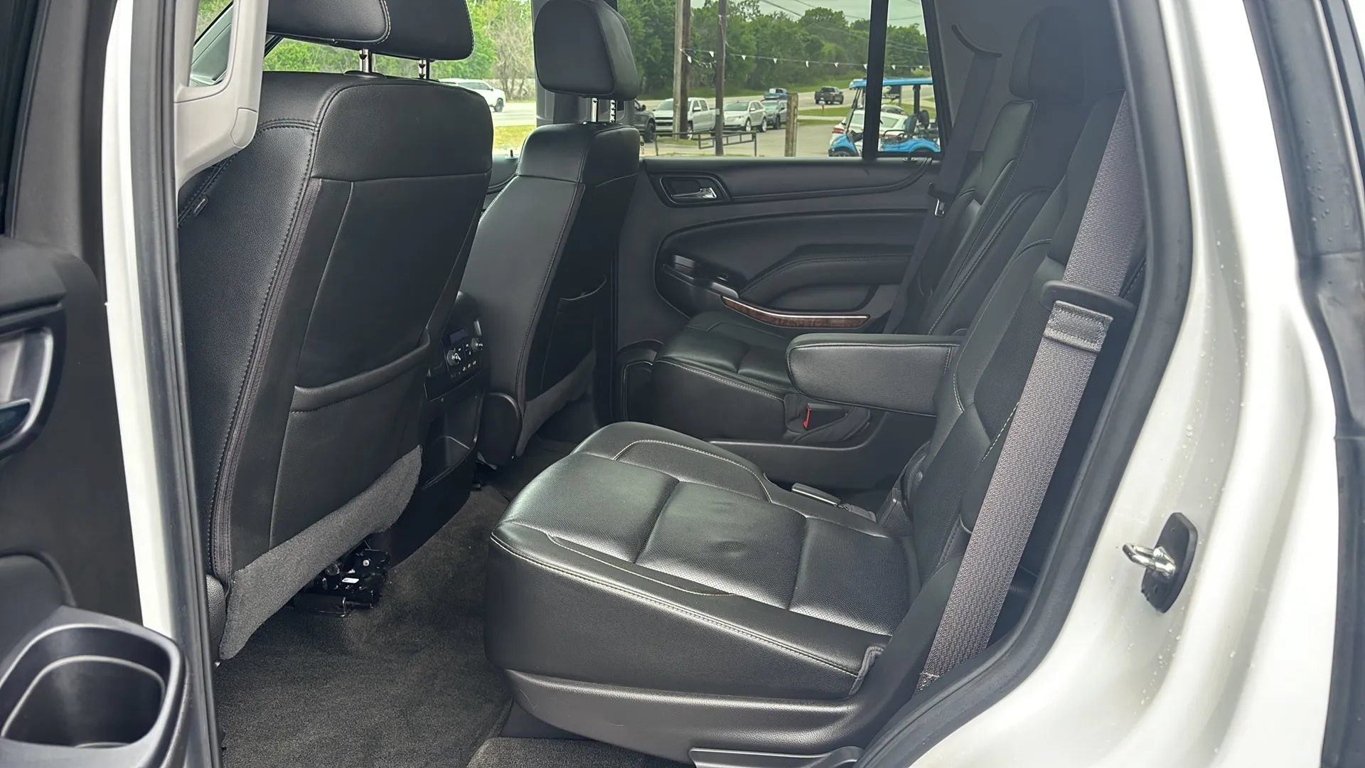 Used 2017 Chevrolet Tahoe Premier RWD image 9