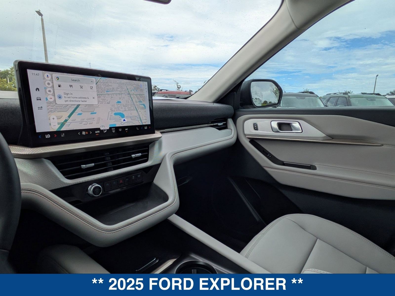New 2025 Ford Explorer Active w/ Active Comfort Package image 33