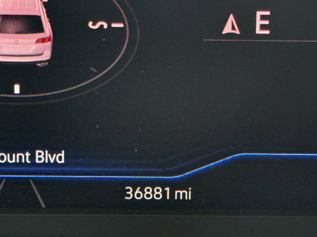 Used 2021 Volkswagen Atlas SEL R-Line image 15