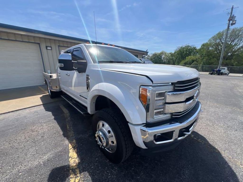 Used 2019 Ford F450 Lariat w/ Lariat Ultimate Package AWD/4WD image 2
