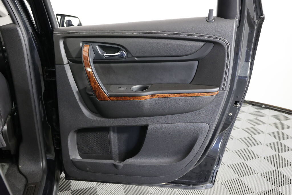 Used 2014 Chevrolet Traverse LTZ w/ LPO, 'HIT The Road' Package image 22