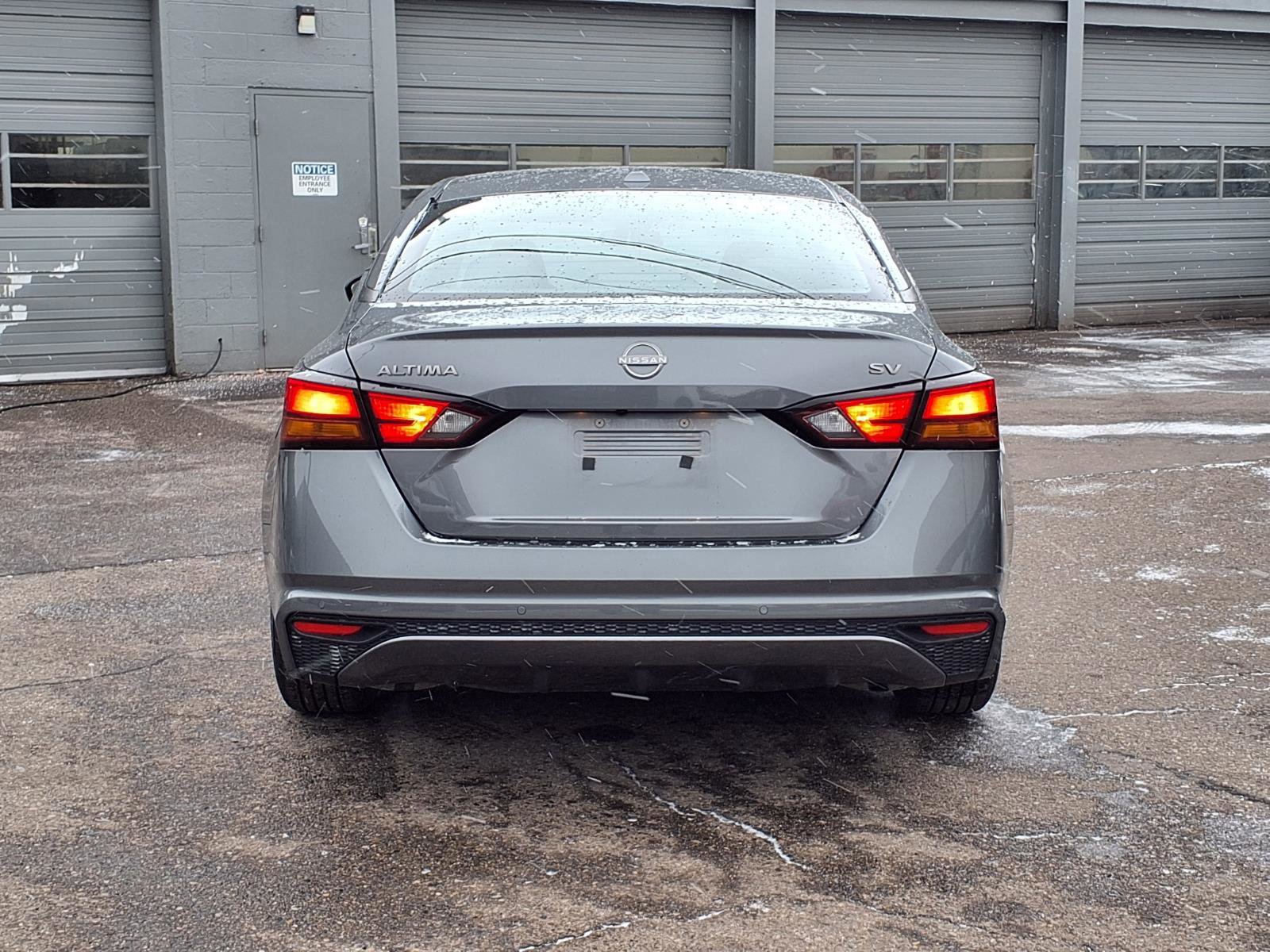 Used 2024 Nissan Altima 2.5 SV image 19