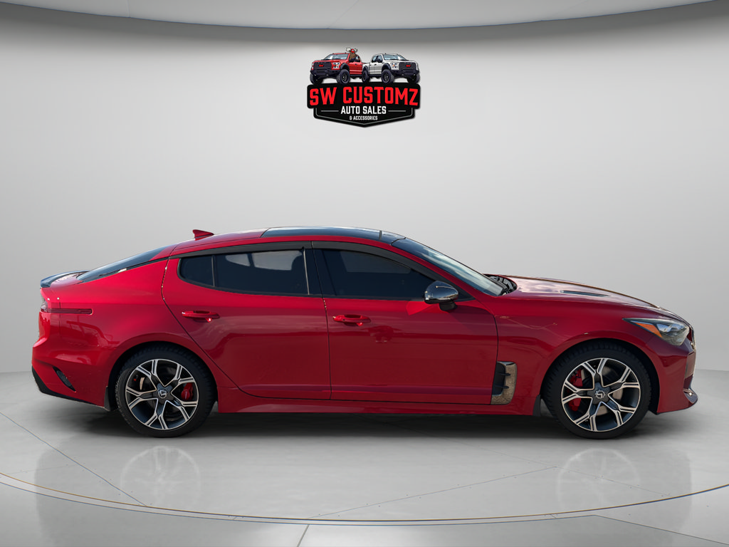 Used 2018 Kia Stinger GT2 AWD/4WD image 8