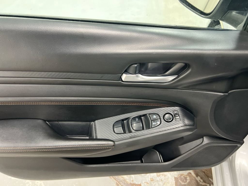 Used 2020 Nissan Altima 2.0 SR image 21