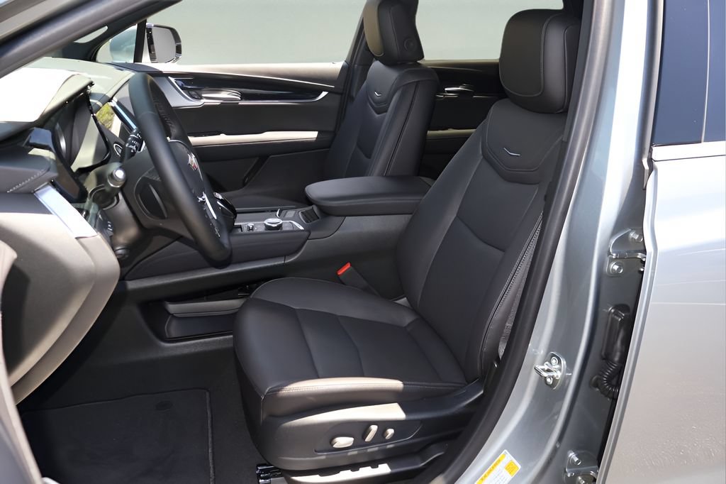 New 2026 Cadillac XT5 Premium Luxury FWD image 13