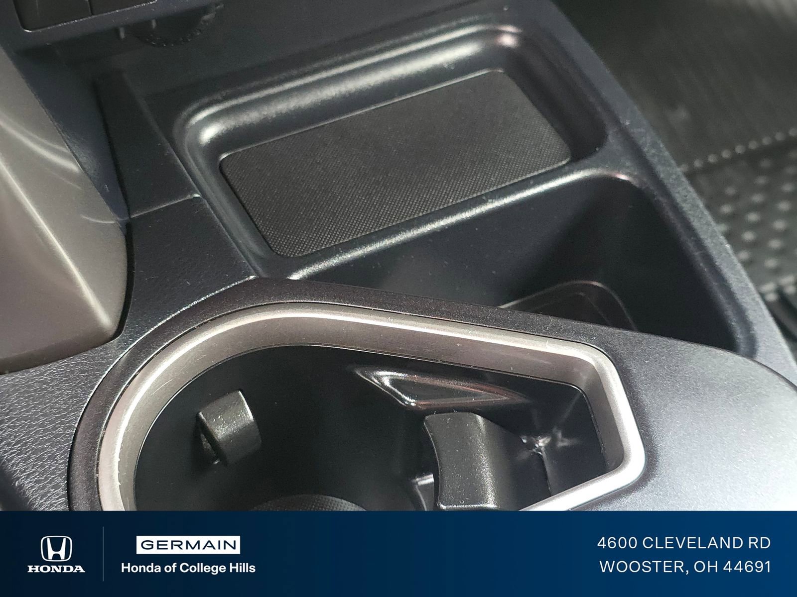 Used 2018 Toyota RAV4 LE w/ All Weather Liner Package image 30