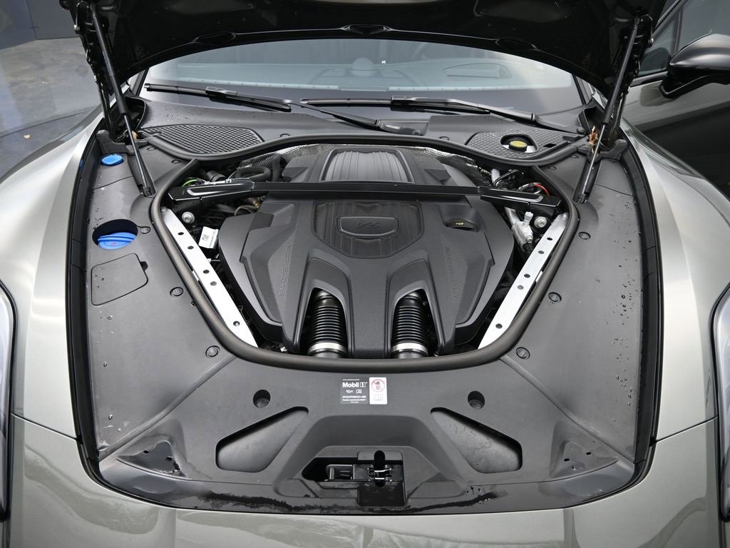 New 2025 Porsche Panamera image 16