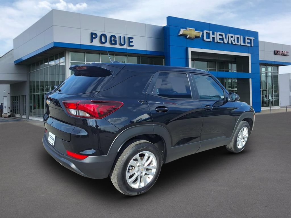 Used 2026 Chevrolet TrailBlazer LS w/ LS Convenience Package FWD image 2