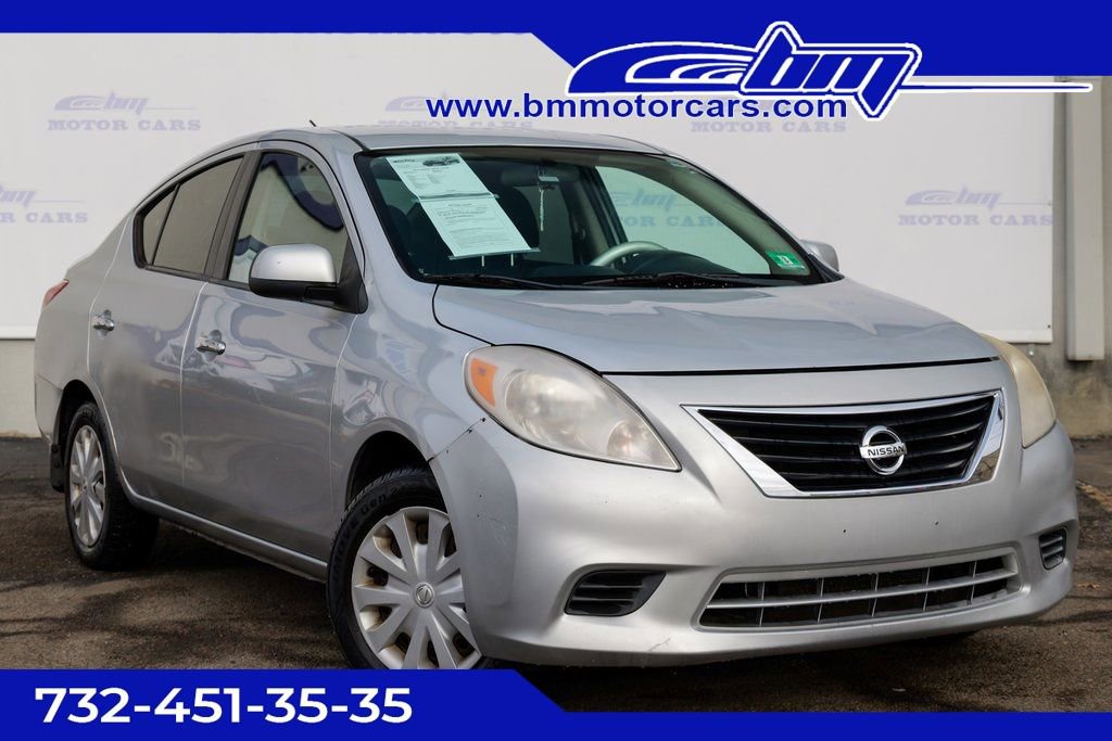 Used 2012 Nissan Versa SV w/ Convenience Pkg
