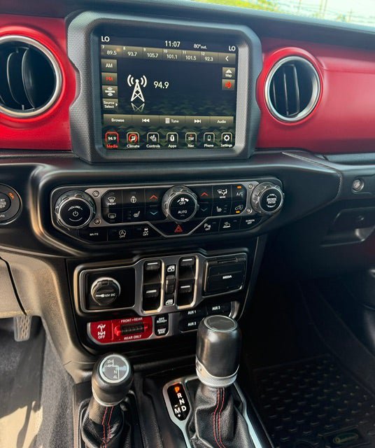 Used 2021 Jeep Gladiator Rubicon AWD/4WD image 12