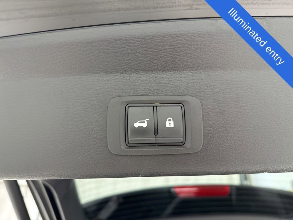 Used 2024 Mitsubishi Outlander SE image 13