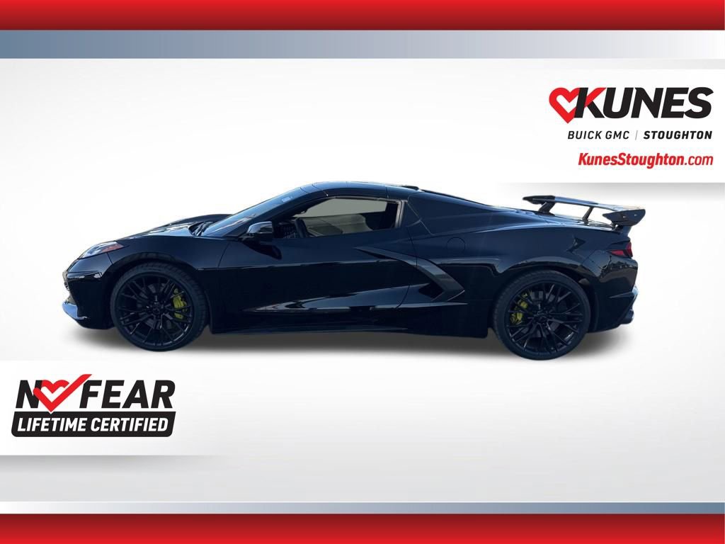 Used 2021 Chevrolet Corvette Stingray Convertible w/ Z51 Performance Package RWD image 7