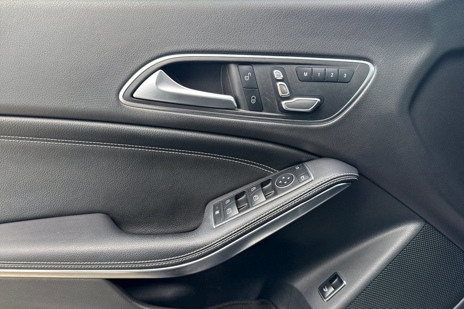 Used 2019 Mercedes-Benz CLA 250 image 14