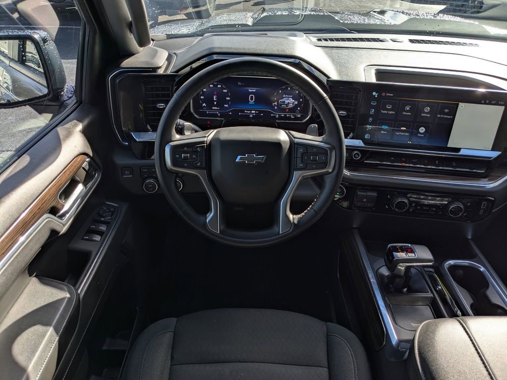 Used 2024 Chevrolet Silverado 1500 LT Trail Boss image 17
